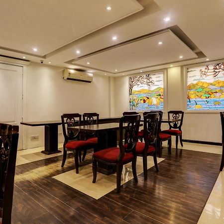 Townhouse The Royce New Friends Colony Hotel New Delhi Exterior photo